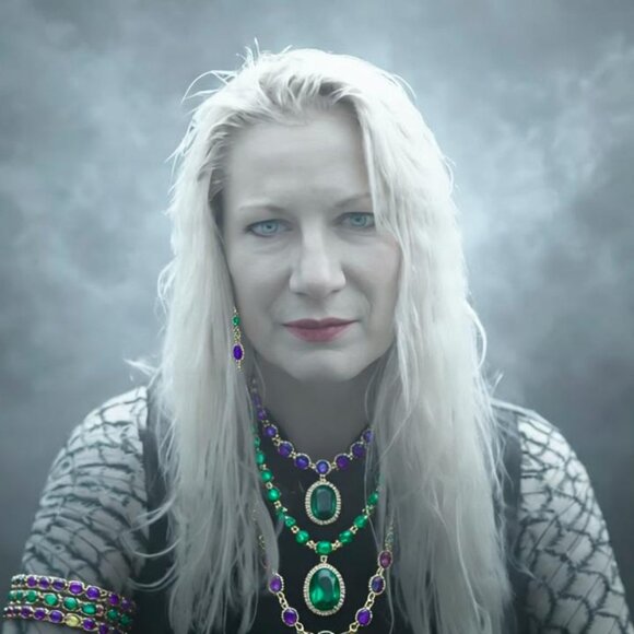 LIVE SHOW UNLISTED ITEM - Picture 1 of 1